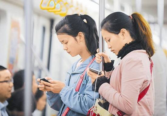 多半中国人用2千元以上的手机 千元机越来越不好卖